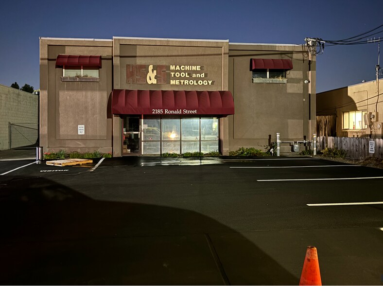 More Photos Of 2185 Ronald St, Santa Clara Warehouse For Sale