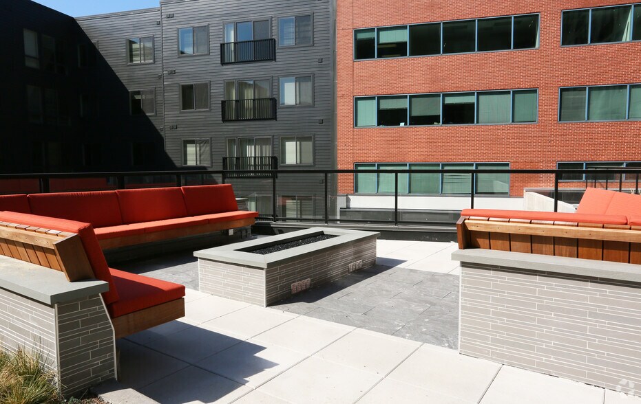 More Photos Of 625 H St NE, Washington Apartments For Lease