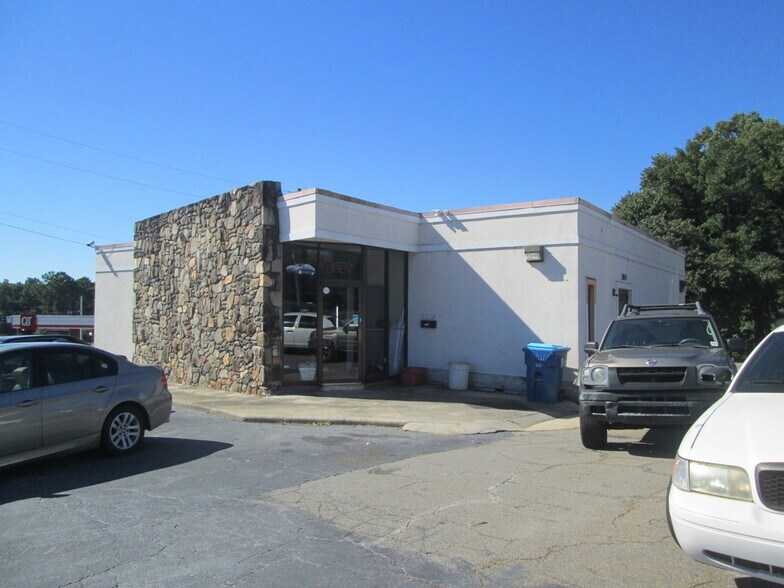 More Photos Of 3814 Stewart Rd, Doraville Storefront Retail Office For Sale