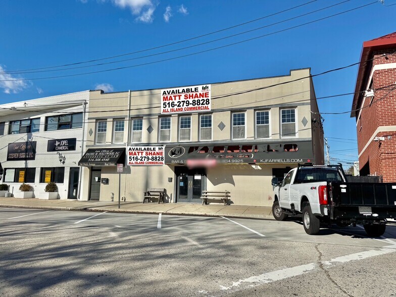 Primary Photo Of 2600-2610 Pettit Ave, Bellmore Storefront Retail Office For Sale