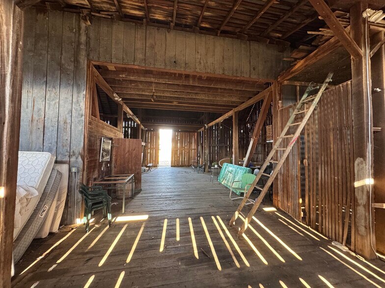 More Photos Of 461 Thunderbird Rd, Bentonville Land For Sale