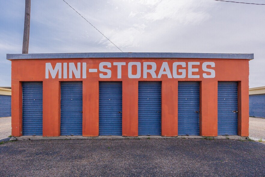 More Photos Of 4066 Crosstown Expy, Corpus Christi Self Storage For Sale