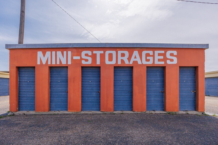 More Photos Of 4125 Brett St, Corpus Christi Self Storage For Sale