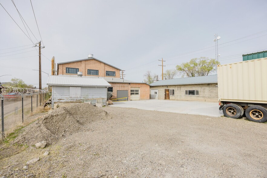 More Photos Of 240 7th st, Elko Industrial For Lease