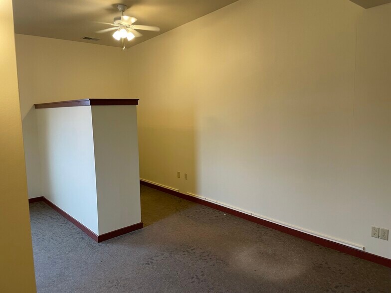 More Photos Of 14135 Kutztown Rd, Fleetwood Medical For Lease