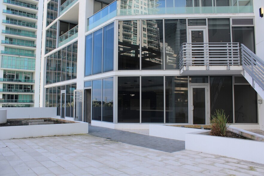 More Photos Of 1300 Brickell Bay Dr, Miami Apartments For Sale