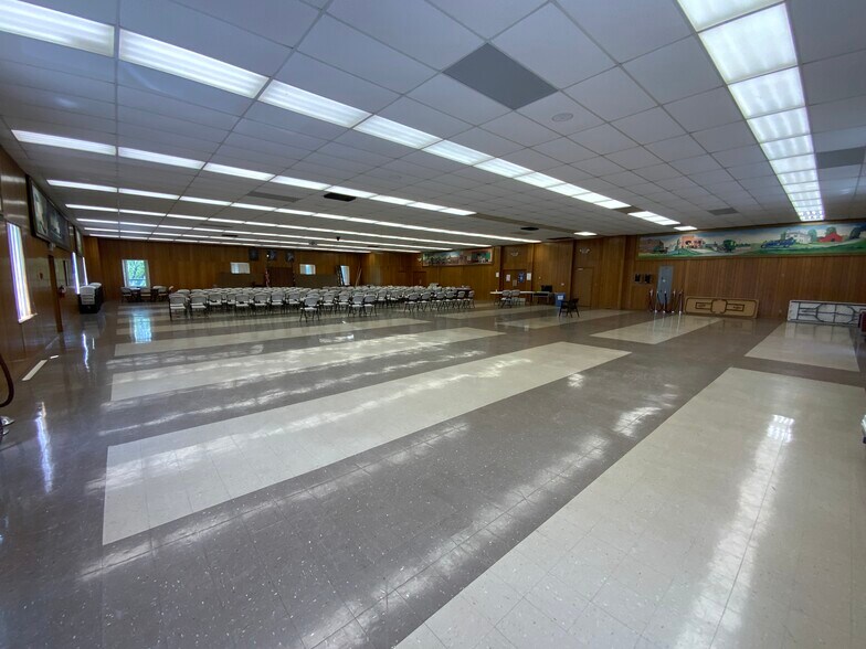 More Photos Of 4501 Emanuel Cleaver II Blvd, Kansas City Office Residential For Sale