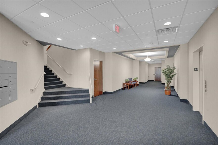 More Photos Of 1350 Broadcasting Rd, Wyomissing Office For Sale