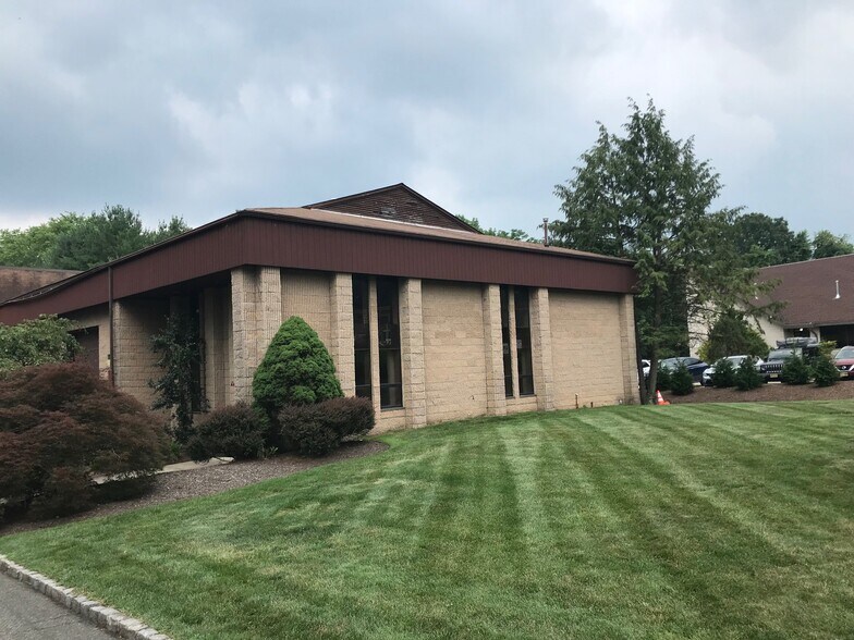 Primary Photo Of 435 Main Rd, Towaco Warehouse For Lease