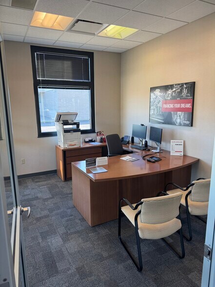 More Photos Of 1306 N Woodlawn St, Wichita Bank For Lease