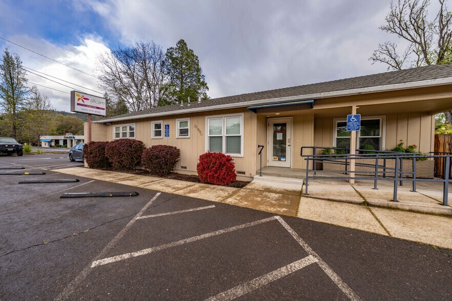 More Photos Of 21990 Highway 62, Shady Cove Healthcare For Sale