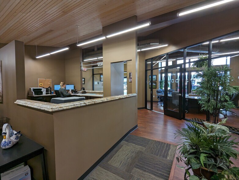 More Photos Of 222 W Main St, Belleville Medical For Sale