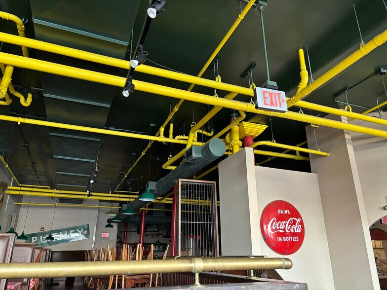 More Photos Of 310 Court Ave, Des Moines Restaurant For Sale