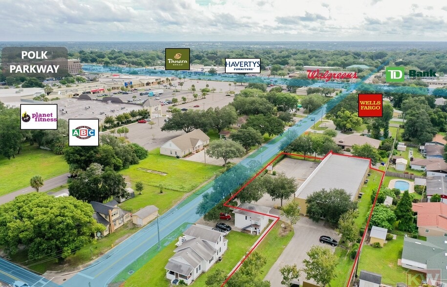 More Photos Of 324-340 W Highland Dr, Lakeland Medical For Lease