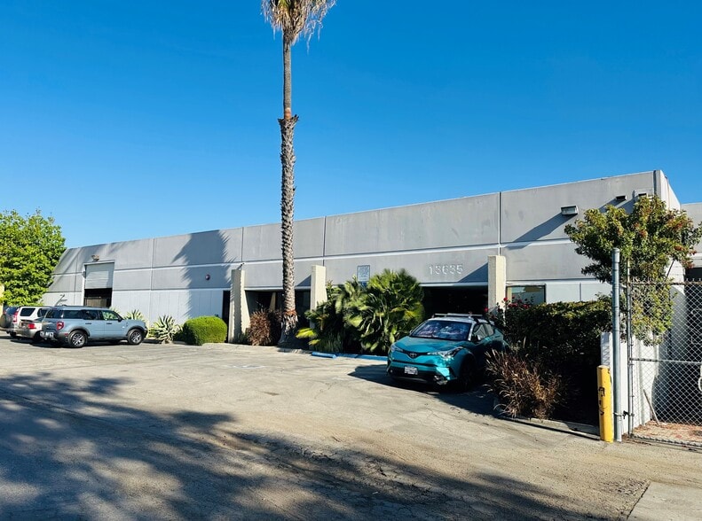 Primary Photo Of 13635 Gramercy Pl, Gardena Warehouse For Lease