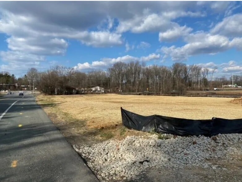 More Photos Of 813 MD Route 3, Gambrills General Retail For Lease