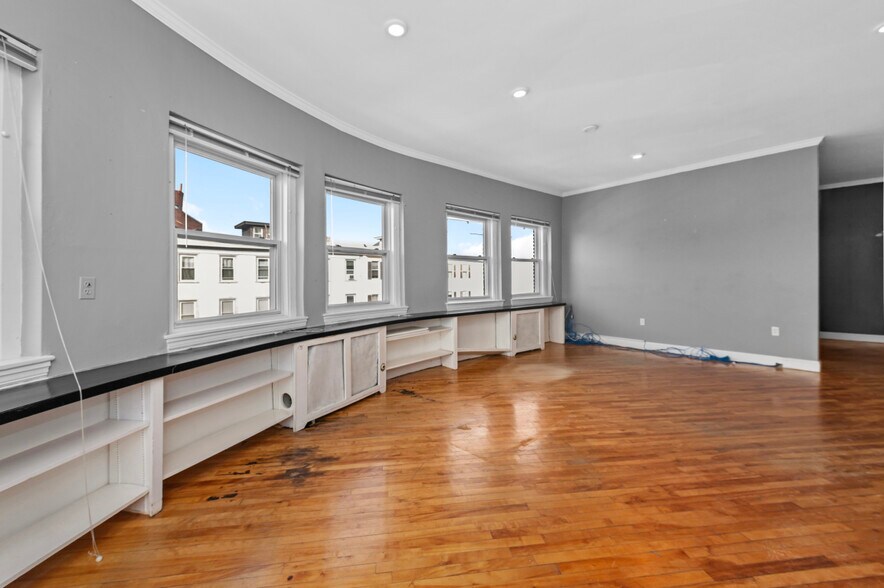 More Photos Of 11 Salem St, Medford Bank For Lease