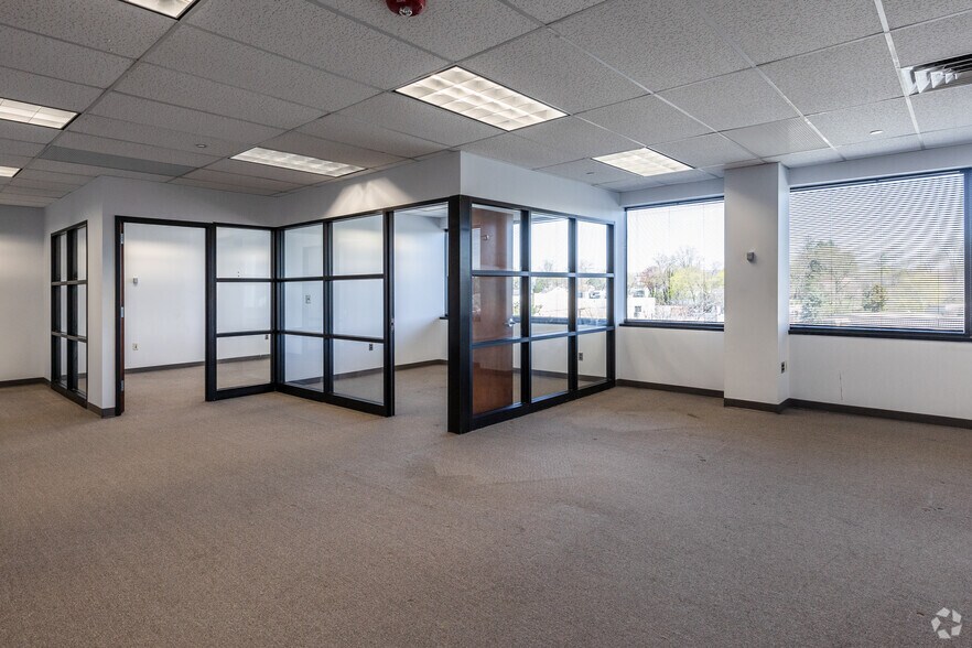 More Photos Of 218 Route 17 N, Rochelle Park Office For Lease