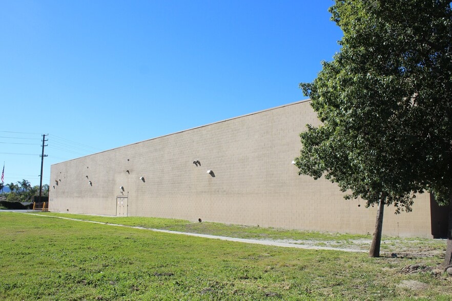 More Photos Of 869 W Florida Ave, Hemet Unknown For Lease