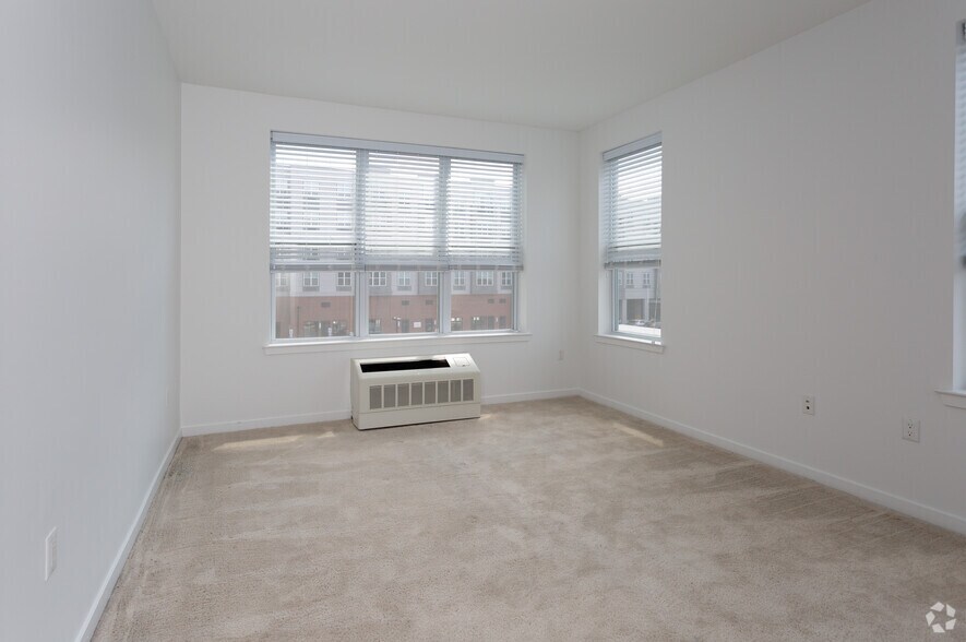 More Photos Of 56 Broad St, Bloomfield Apartments For Lease