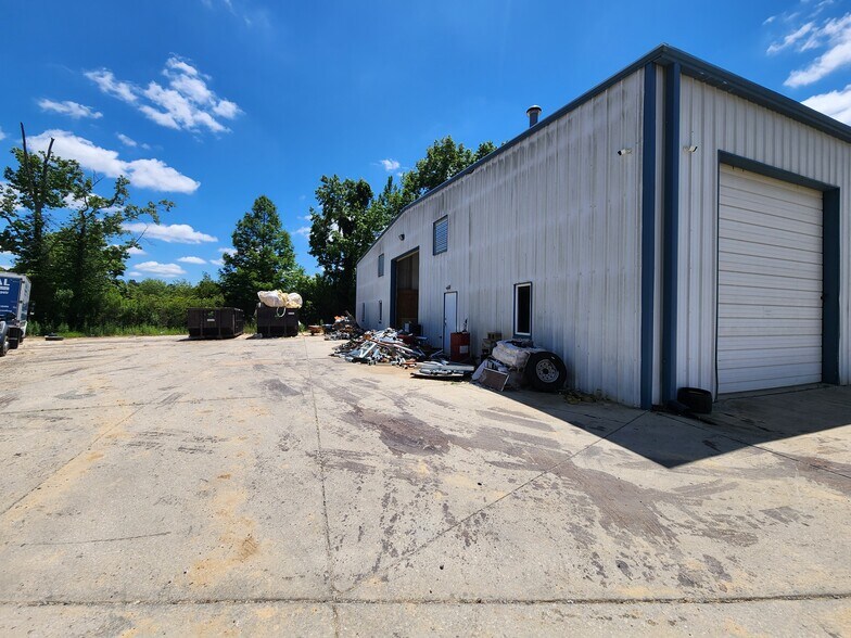 More Photos Of 721 E Gannon Ave, Zebulon Warehouse For Sale