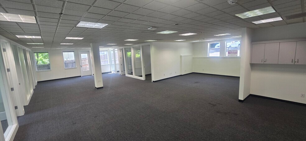 More Photos Of 7300 Healdsburg Ave, Sebastopol Office For Sale