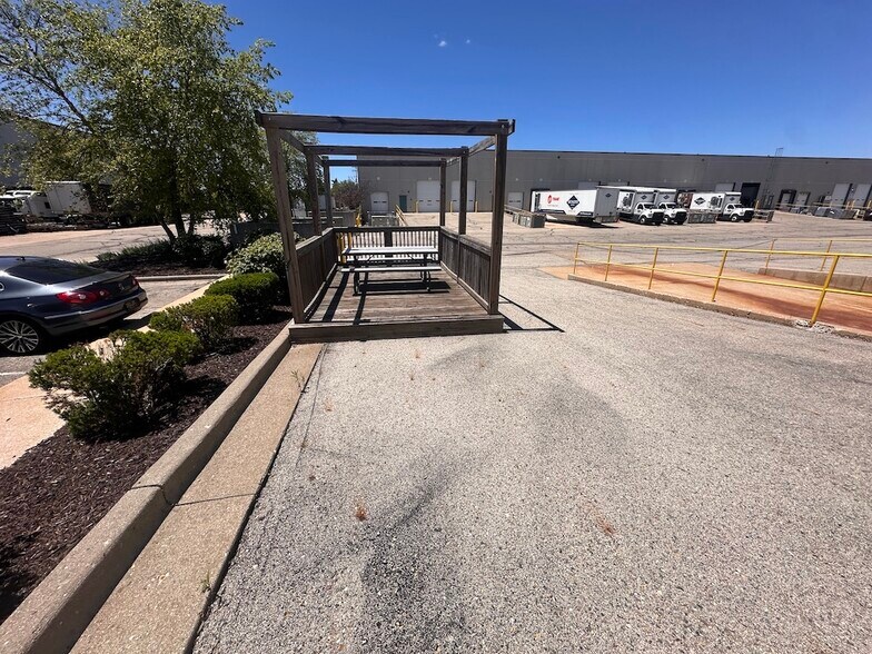 More Photos Of 5801 Weller Ct SW, Wyoming Warehouse For Lease