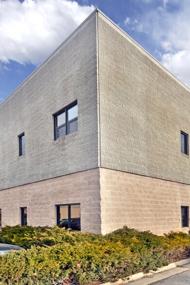 More Photos Of 5485 Conestoga Ct, Boulder Office For Sale