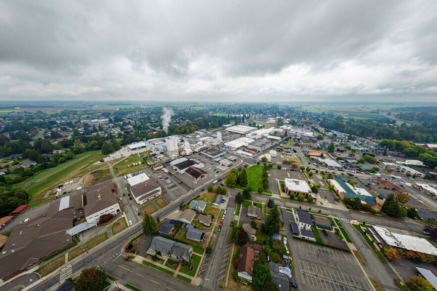 More Photos Of 415 Depot Rd, Lynden Freestanding For Sale