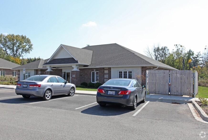 More Photos Of , Woodridge Office For Sale