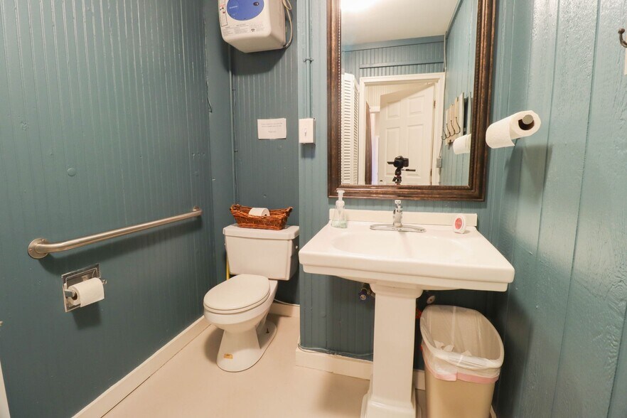 More Photos Of 501 S Main St, Auburn Office For Lease