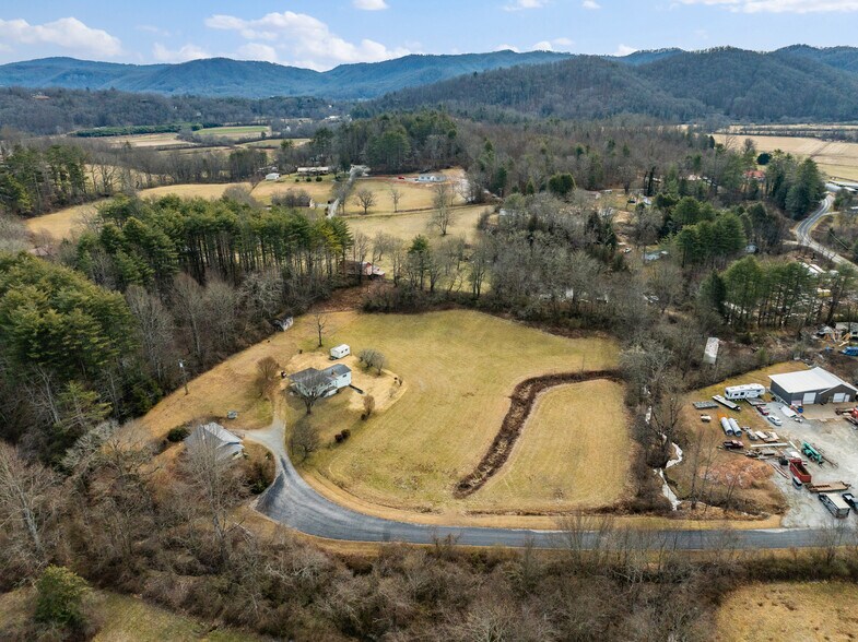 More Photos Of 146 Monteith Rd, Brevard Multifamily For Sale