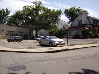 More Photos Of 42 Orchard St, Manhasset Office For Sale