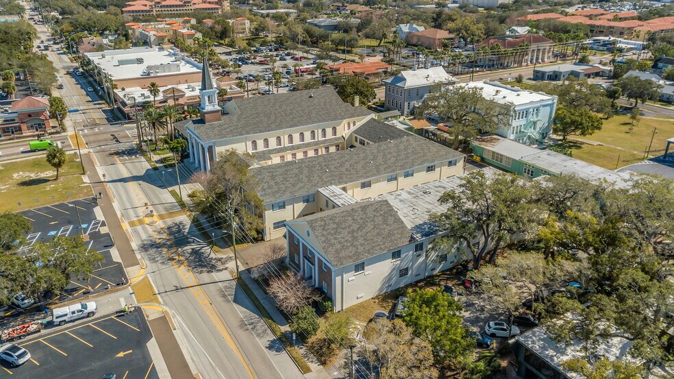 More Photos Of 411 Turner St, Clearwater Religious Facility For Lease