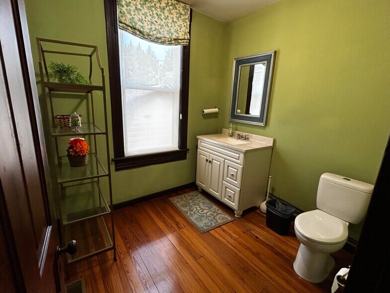 More Photos Of 609 S Main St, Culpeper Office Residential For Sale