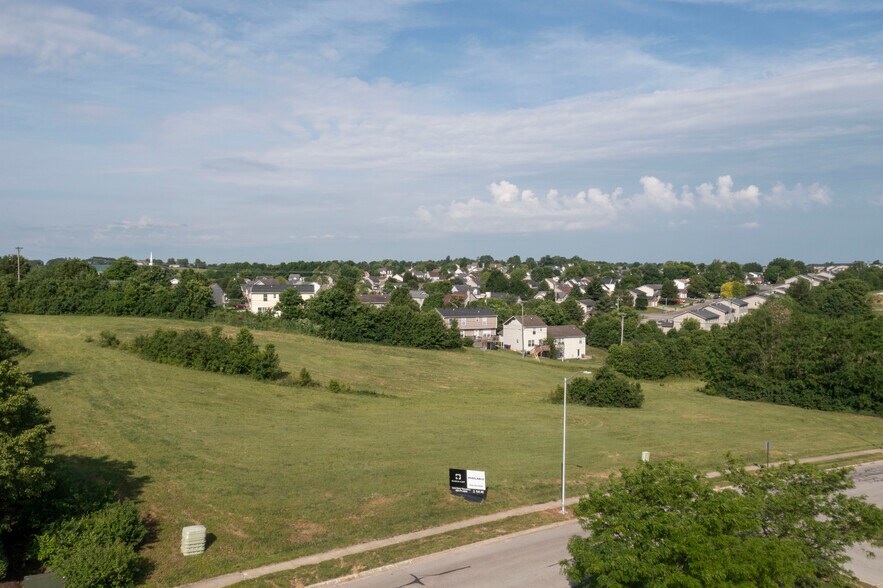 More Photos Of 529 Bullion Blvd, Winchester Land For Sale