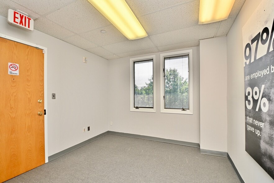More Photos Of 10903 Indian Head Hwy, Fort Washington Office For Lease