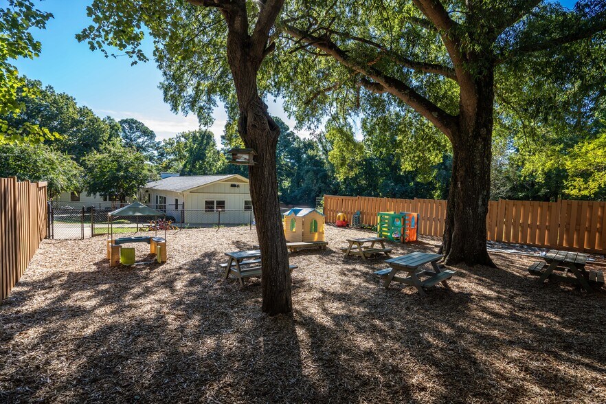 More Photos Of 1201 Kent Rd, Raleigh Daycare Center For Sale