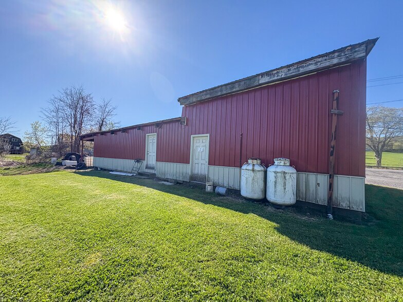 More Photos Of 3867 Seneca Tpke, Canastota Warehouse For Sale