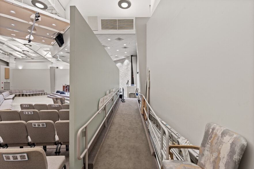 More Photos Of 4700 E Walnut Ave, Orange Religious Facility For Sale