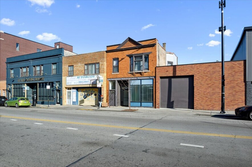 More Photos Of 4019-21 N Elston Ave, Chicago Storefront Retail Office For Lease
