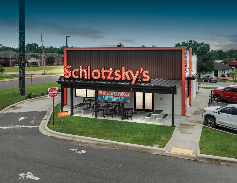 Primary Photo Of 1012 Highway 62 E, Mountain Home Fast Food For Sale