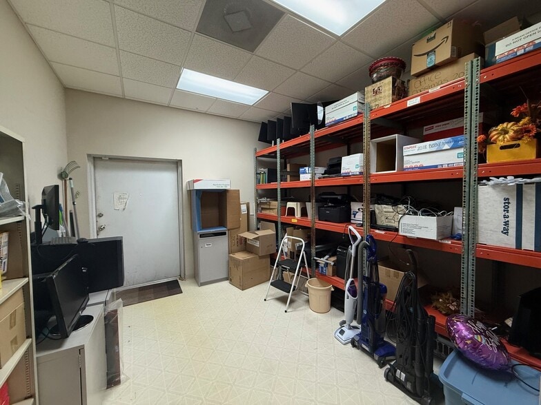 More Photos Of 4582 Cumberland Rd, Fayetteville Freestanding For Lease