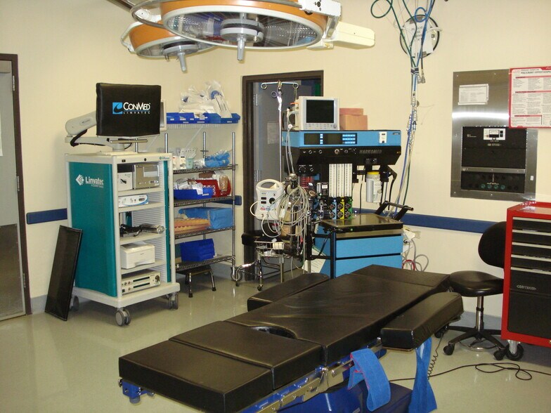 More Photos Of 604 W Warner Rd, Chandler Medical For Sale