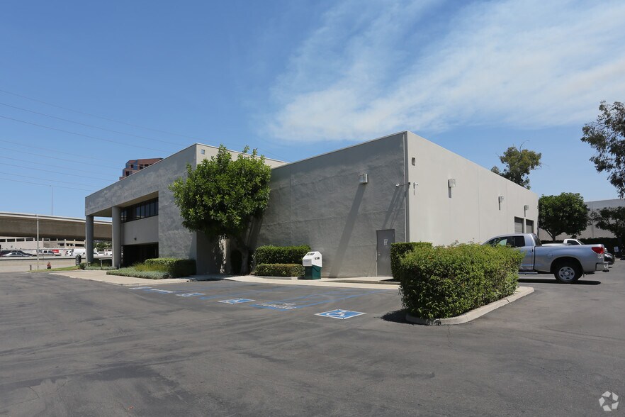 More Photos Of 17872 Cowan Ave, Irvine Light Manufacturing For Sale
