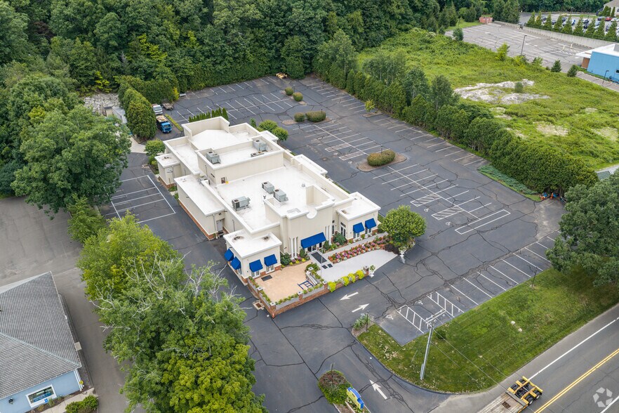 More Photos Of 707 Main St, Monroe Freestanding For Sale
