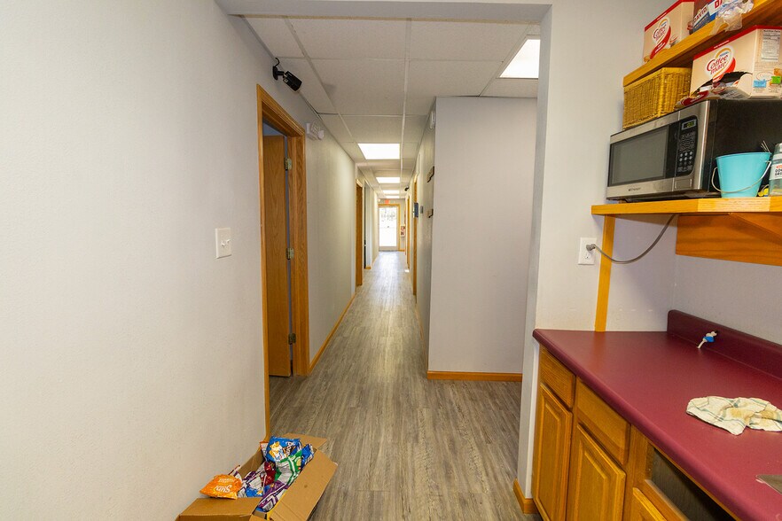 More Photos Of 1919 W Central Ave, El Dorado Warehouse For Lease