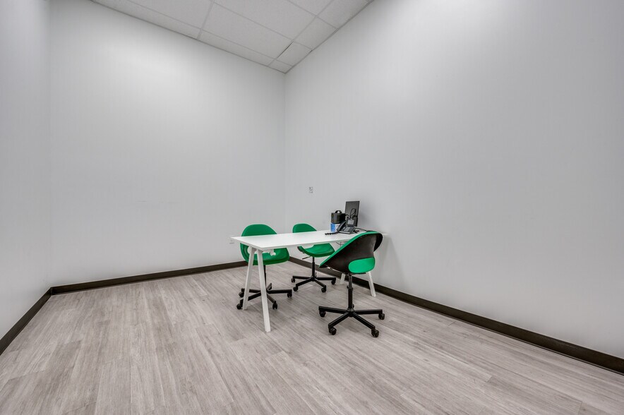 More Photos Of 720 E State Highway 121 Byp, Lewisville Warehouse For Sale