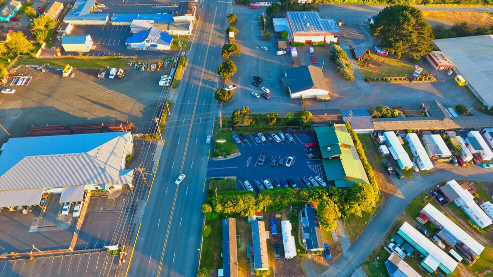 More Photos Of 29430 Ellensburg Ave, Gold Beach Restaurant For Sale