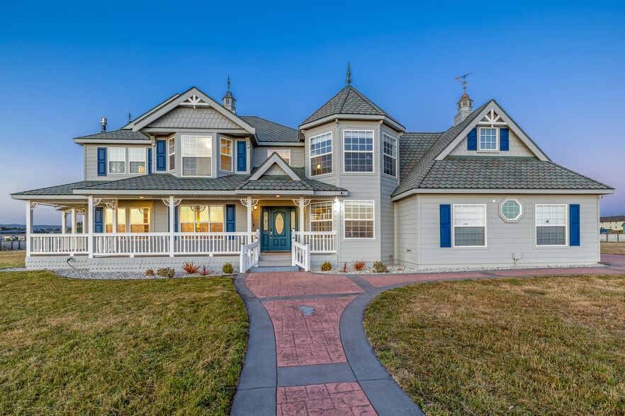 More Photos Of 19351 Del Mar Dr, Fort Bragg Specialty For Sale